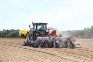 2015_05_21_agrimes_planting_46s